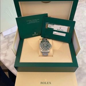 Rolex Hulk Submariner Date 116610LV, Full set 2017